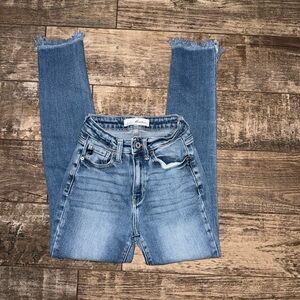KanCan Skinny Jeans
Size 1/24
Inseam 24”/25”
